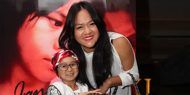 Lepas Dari Bule, Inikah Pacar Baru Mantan Istri Daus Mini? Lepas Dari Bule, Inikah Pacar Baru Mantan Istri Daus Mini?