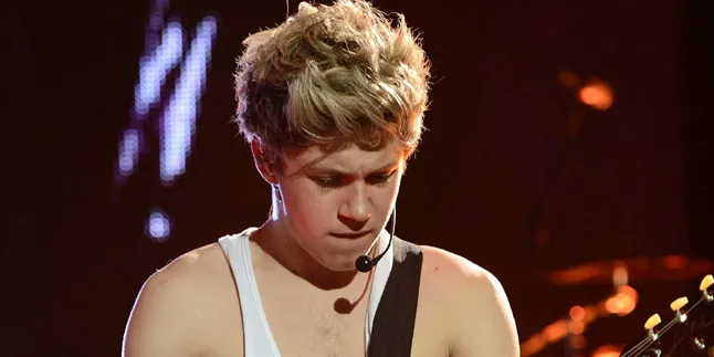 Lepas Kawat Gigi, Gigi Niall Horan Berubah Drastis! Lepas Kawat Gigi, Gigi Niall Horan Berubah Drastis!