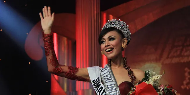 Lepas Mahkota, Whulandary Herman Kebanjiran Job Modeling