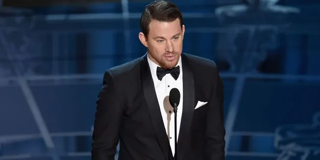 Liar! Channing Tatum dan Grupnya Pamer Perut Sixpack di Jalanan Liar! Channing Tatum dan Grupnya Pamer Perut Sixpack di Jalanan