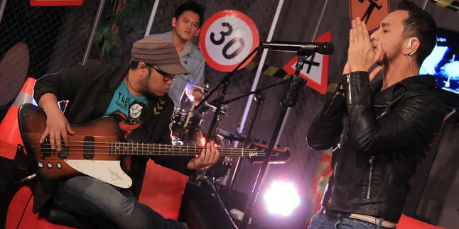 'Liberty and Victory' Dikritik Fans Manchester United, Nidji Cuek