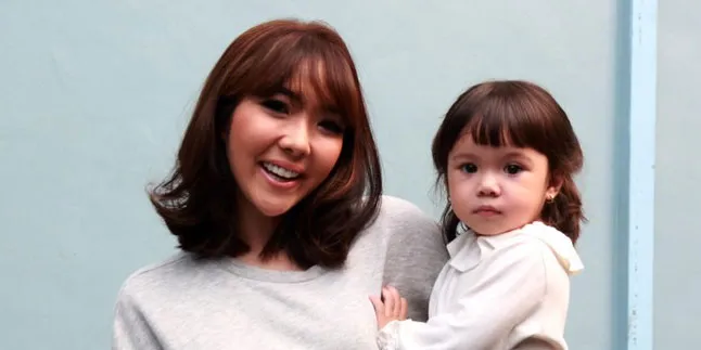 Libur Lebaran Ke Eropa, Gisel dan Gading Marten Bakal Bawa Gempi Libur Lebaran Ke Eropa, Gisel dan Gading Marten Bakal Bawa Gempi