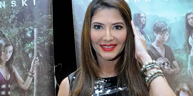 Liburan ke Bali ala Tamara Bleszynski dan Kenzou, Seru!