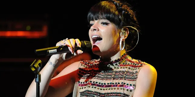 Lilly Allen Sebut Band Aid 30 Kumpulan Musisi Sombong