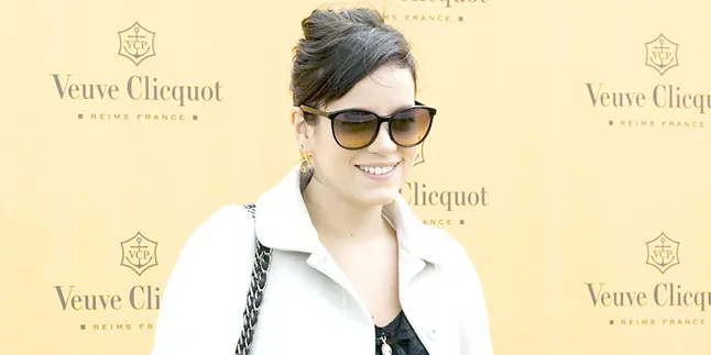 Lily Allen Anggap Industri Musik Bikin Frustasi!