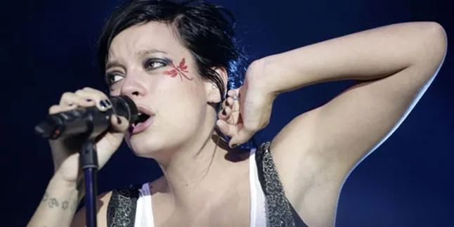 Lily Allen Siap Kolaborasi Dengan Musisi Australia