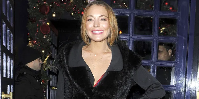 Lindsay Lohan Dikabarkan Masuk Islam, Ini Reaksi Netizen
