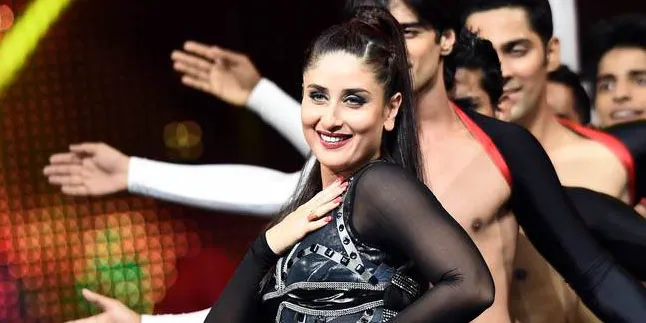 Lipstik Gelap Dipadu Dengan Bindi, Kareena Kapoor Masih Cantik?