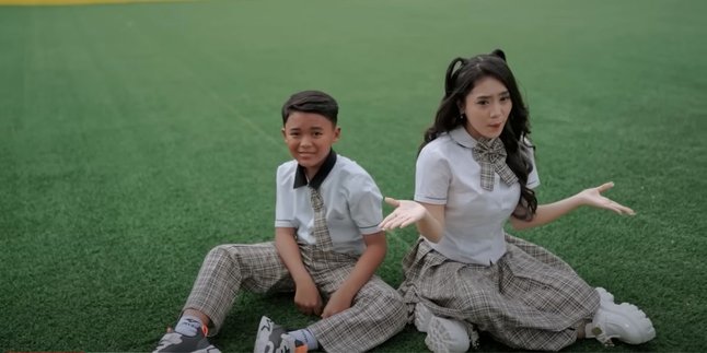 Lirik Lagu 'Domba Kuring' yang Dipopulerkan Oleh Azmy Z dan Azka Z