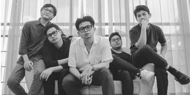 Lirik Lagu JEMARI - Juicy Luicy Tentang Janji Manis Yang Berarti