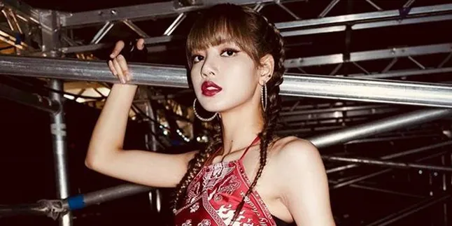 Lisa BLACKPINK Joget 'KILL THIS LOVE' Saat Hadiri Paris Fashion Week