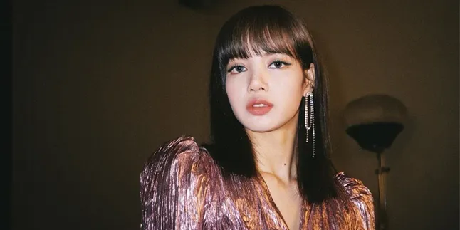 Lisa BLACKPINK Nggak Pernah Ganti Celana, Fans Ngamuk ke Stylist