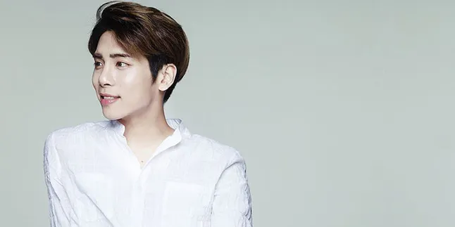 Live Instagram Terakhir Jonghyun SHINee, Tanda Sedang Down Banget?