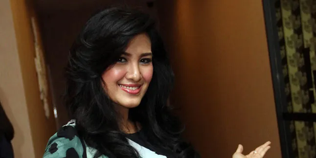 Liza Natalia Ingin Buat Film Tentang Tarian Zumba