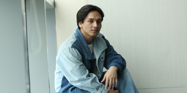 Hot and Claustrophobic Location, Jefri Nichol Experienced Stress During Filming 'Paradise Garden'