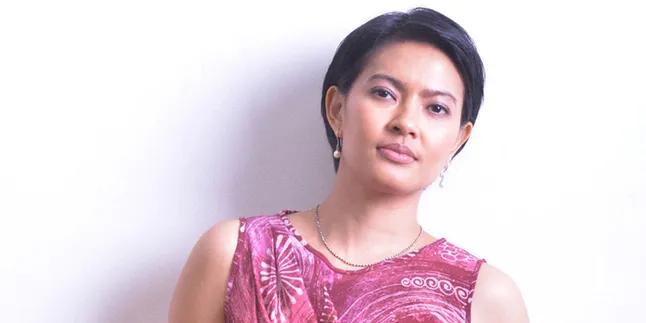 Lola Amaria Berharap Pemerintah RI Melindungi Kaum Gay Lola Amaria Berharap Pemerintah RI Melindungi Kaum Gay
