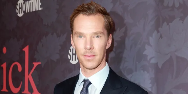Loncat Dari Taksi, Benedict Cumberbatch Selamatkan Pengemudi Sepeda Dari Gangster