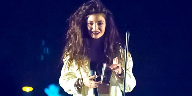 Lorde Bocorkan Soundtrack 'HUNGER GAMES: MOCKINGJAY PART 1'