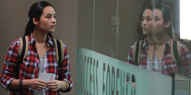 'LOVE YOU... LOVE YOU NOT...', Lika-Liku Lucu Cinta Chelsea Islan