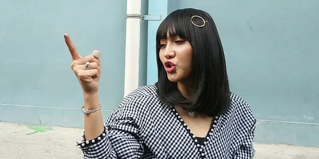 Lucinta Luna Cemburu Ayu Ting Ting Masuk Nominasi 100 Wanita Tercantik Dunia