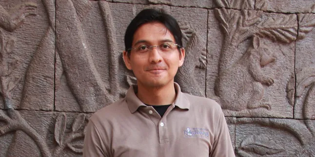 Lucky Hakim Akan Segera Nikahi 'Syahrini KW' Tahun Ini Lucky Hakim Akan Segera Nikahi 'Syahrini KW' Tahun Ini