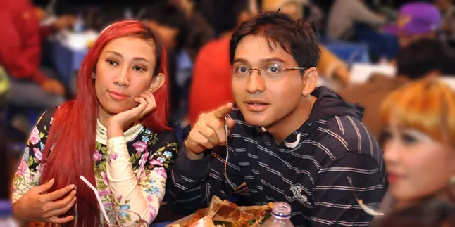 Lucky Hakim Bangga dengan Dewi Sanca