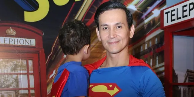 Lucu! Inilah Superhero Family Versi Marcellino Lefrandt