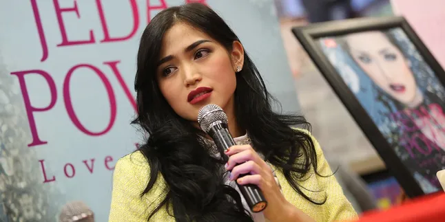 Ludwig-nya Jedar, Ternyata 'Bangsawan' Yang Kerja di Online Shop Ludwig-nya Jedar, Ternyata 'Bangsawan' Yang Kerja di Online Shop