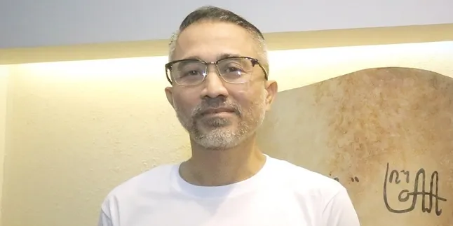 Lukman Sardi Menjelma Jadi Penyair Amir Hamzah dalam 'Nyanyi Sunyi Revolusi'