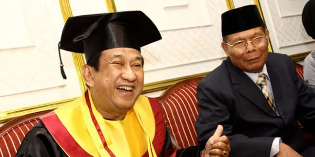 Lulus S2, Anwar Fuadi Langsung Daftar S3