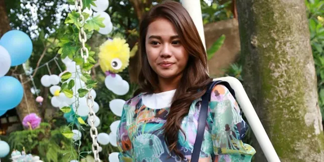 Lulus Ujian Paket C, Aurel Hermansyah Akan Kuliah di Luar Negeri? Lulus Ujian Paket C, Aurel Hermansyah Akan Kuliah di Luar Negeri?
