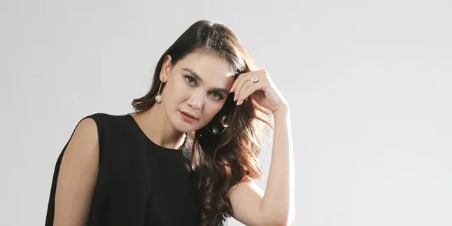 Luna Maya Diramal Akan Dinikahi Pengusaha Tahun 2020