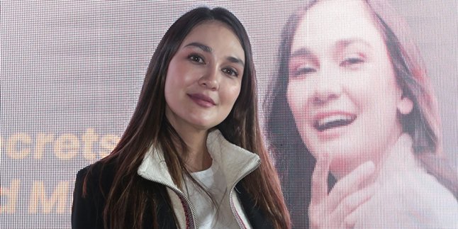 Luna Maya Prefers to Get Rich Through Business Rather Than TV, Here's the Reason