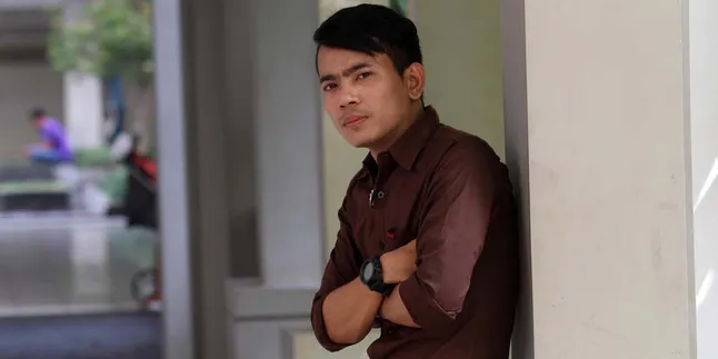 Lupakan Idol, Kini Band Baru Aris Mulai 'Bergeliat'!