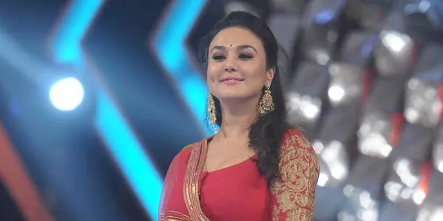 Lupakan Kasus Pelecehan, Preity Zinta Kembali Akur Dengan Mantan Lupakan Kasus Pelecehan, Preity Zinta Kembali Akur Dengan Mantan