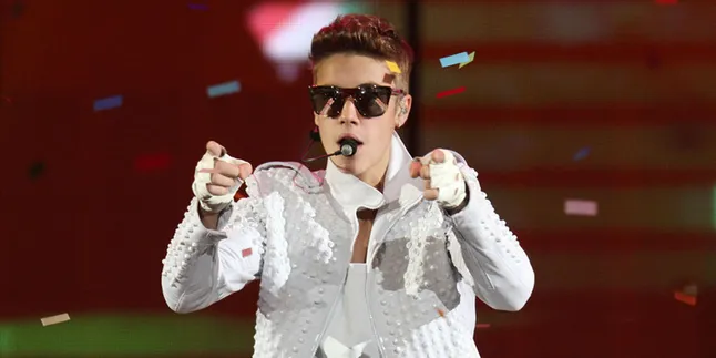 Lupakan Selena Gomez, Justin Bieber Kembali ke 'Mantan'