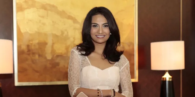 Maag Akut Kumat, Penahanan Vanessa Angel Ditunda