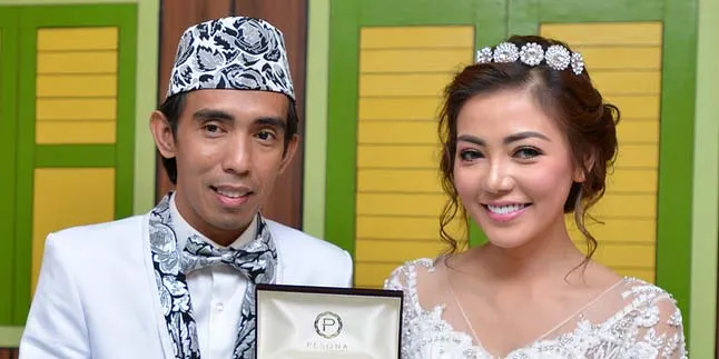 Mabuk Cinta, Bella Shofie & Suryono Pose Mesra Sebelum Resepsi Mabuk Cinta, Bella Shofie & Suryono Pose Mesra Sebelum Resepsi