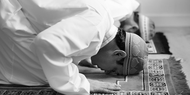 Various Types of Prostration in Islam, Know the Meaning and Function
