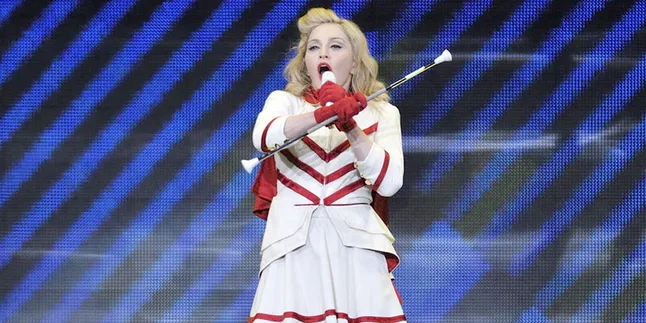 Madonna Pilih Katy Perry Jadi Kurator Seni Art For Freedom!