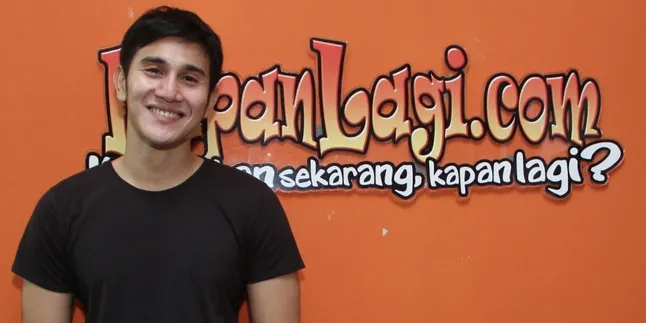 Madre, Pertama Kali Vino G Bastian Baca Novel