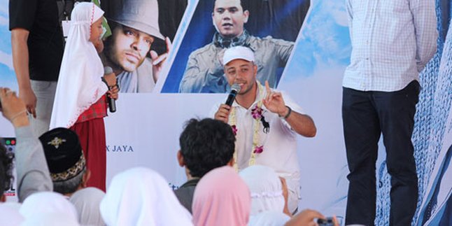 Maher Zain: Kunci Sukses Saya, Ibu dan Pendidikan!