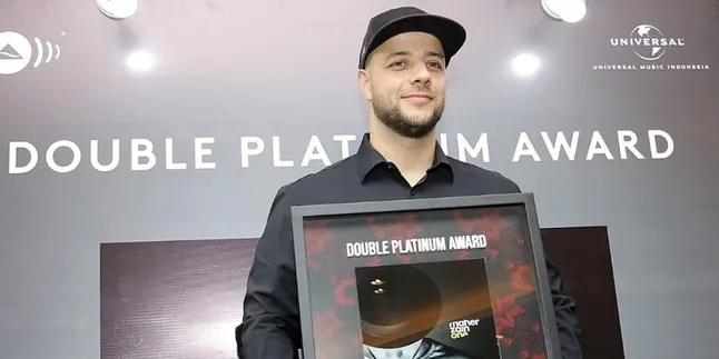 Maher Zain Raih Double Platinum di Indonesia dan Gelar Malam Amal