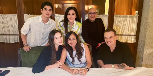 Maia Estianty Beri Wejangan untuk Al Ghazali Jelang Pernikahan dengan Alyssa Daguise Maia Estianty Beri Wejangan untuk Al Ghazali Jelang Pernikahan dengan Alyssa Daguise