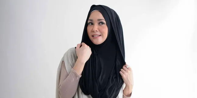 Maia Estianty Sering Ingatkan Anak Jangan Lupa Salat