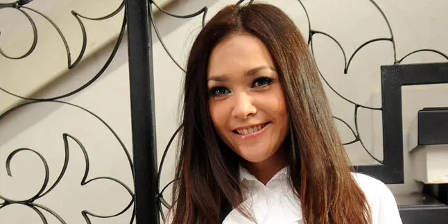 Maia Tak Mau Komentar Soal Anak Mulan