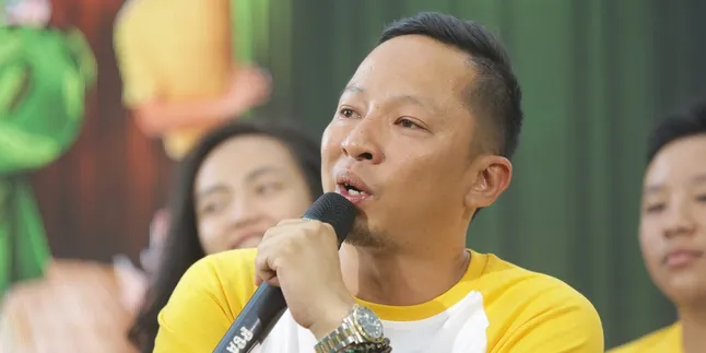 Main di Film 'KELUARGA CEMARA', Ringgo Agus Rahman: Hasilnya di Luar Ekspektasi Main di Film 'KELUARGA CEMARA', Ringgo Agus Rahman: Hasilnya di Luar Ekspektasi
