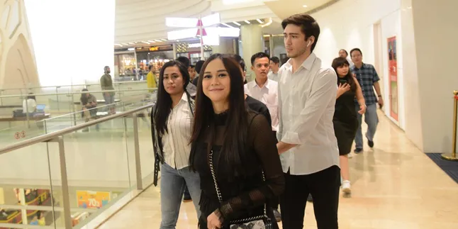 Main Film 'PSP: GAYA MAHASISWA', Aura Kasih: Lucunya Natural Banget