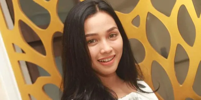Main FTV di Malaysia, Logat Bicara Tya Arifin Jadi Lebih Melayu Main FTV di Malaysia, Logat Bicara Tya Arifin Jadi Lebih Melayu