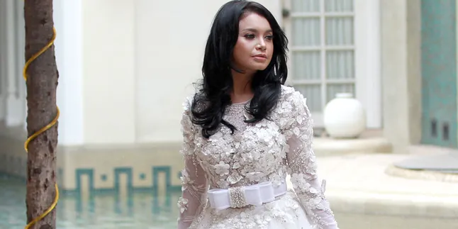 Main Salju di Swedia, Klip Rossa 'Kejar-Kejaran' Dengan Matahari!